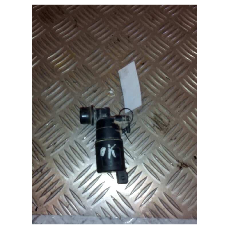 Recambio de bomba limpia para renault premium route 2006 fas 4x2 larga distancia referencia OEM IAM 21178900 21178901 - Blanco