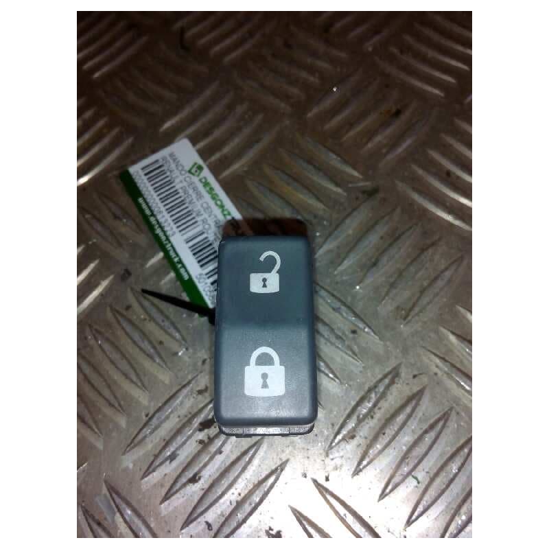Recambio de mando cierre centralizado para renault premium route 2006 fas 4x2 larga distancia referencia OEM IAM 5010589808 - Blanco