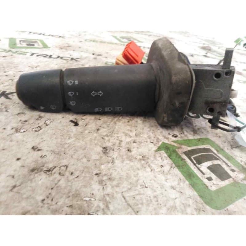 Recambio de mando intermitentes para man tg - l 7.180 / 8.180 8.180 chasis c (compact) referencia OEM IAM 81255090144 - Amarillo