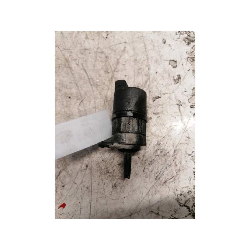 Recambio de bomba limpia para mitsubishi carisma berlina 5 (da0) 1900 di-d comfort referencia OEM IAM 2 PINS