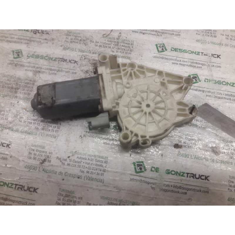 Recambio de motor elevalunas delantero derecho para peugeot 206 cc referencia OEM IAM 9636627580 2 PINS