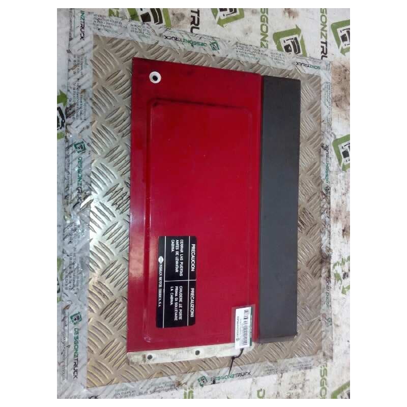 Recambio de moldura trasera cabina para nissan trucks l35.09 ... referencia OEM IAM DERECHA