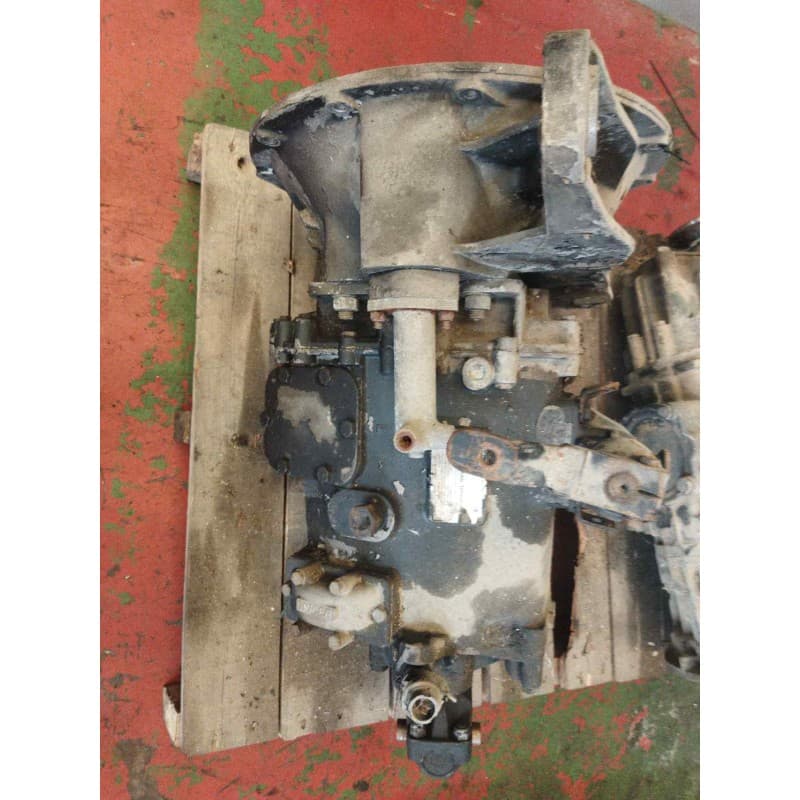 Recambio de caja cambios para daf trucks f 600 fa 600 cd (116cv) referencia OEM IAM T5X2276 ACU8628 14317A9