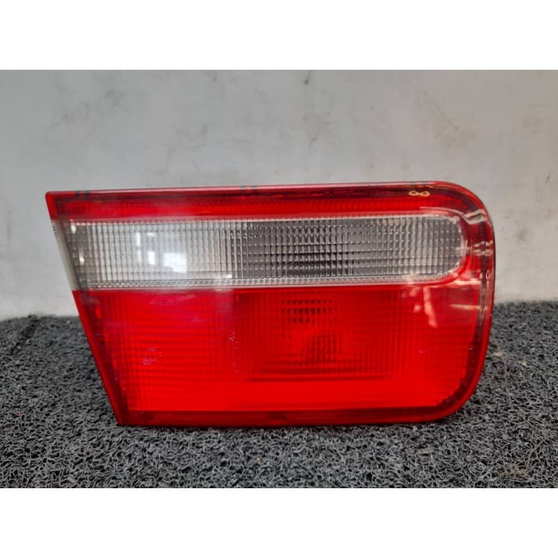 Recambio de piloto trasero izquierdo interior para honda accord berlina (cc/ce) 1.8 ls (ce7) referencia OEM IAM