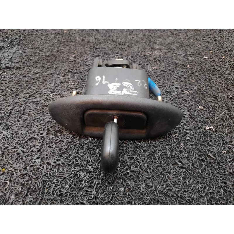 Recambio de bombin trasero tapa maletero para renault megane i fase 2 classic (la..) 1.9 dti authentique referencia OEM IAM