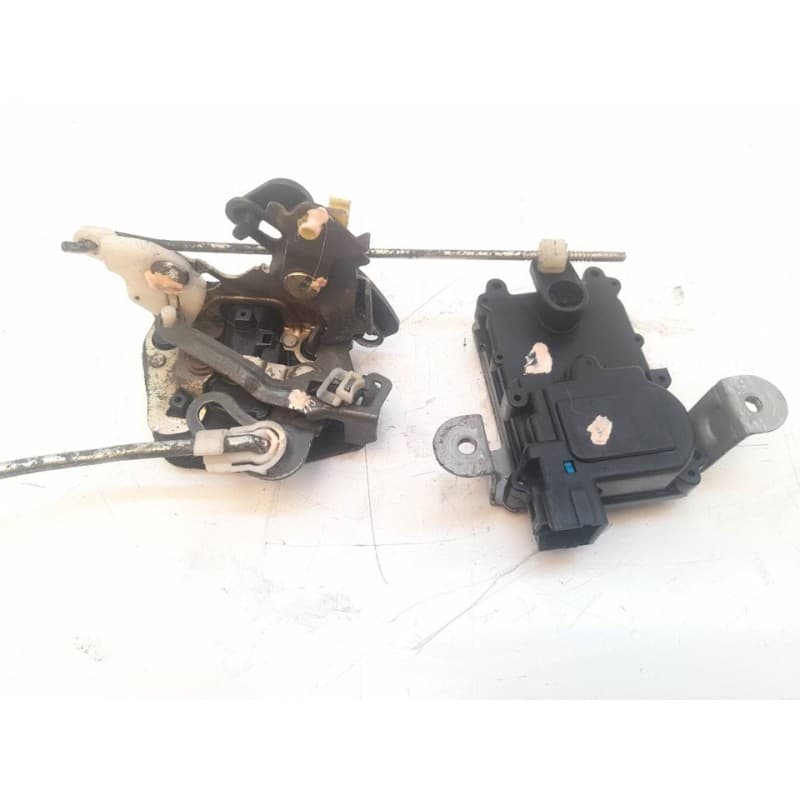Recambio de cerradura puerta trasera izquierda para kia joice ls referencia OEM IAM
