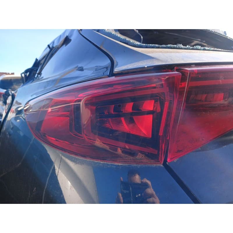 Recambio de piloto trasero izquierdo para cupra formentor (km7) basis referencia OEM IAM - Negro
