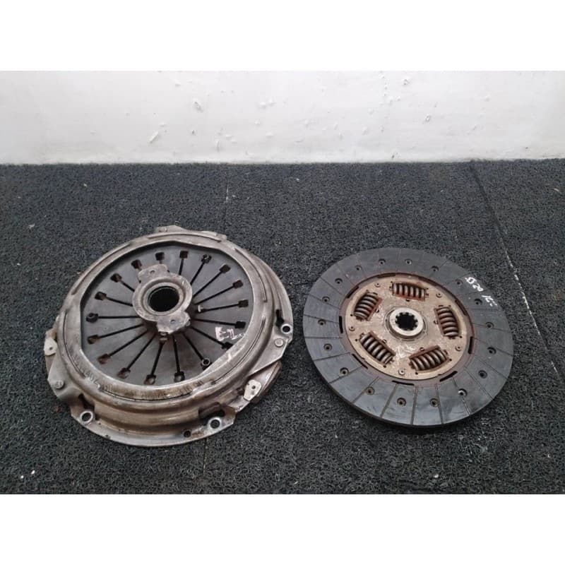 Recambio de kit embrague para renault master kipper l3h1 3,5t referencia OEM IAM 1914192 VALEO - Blanco