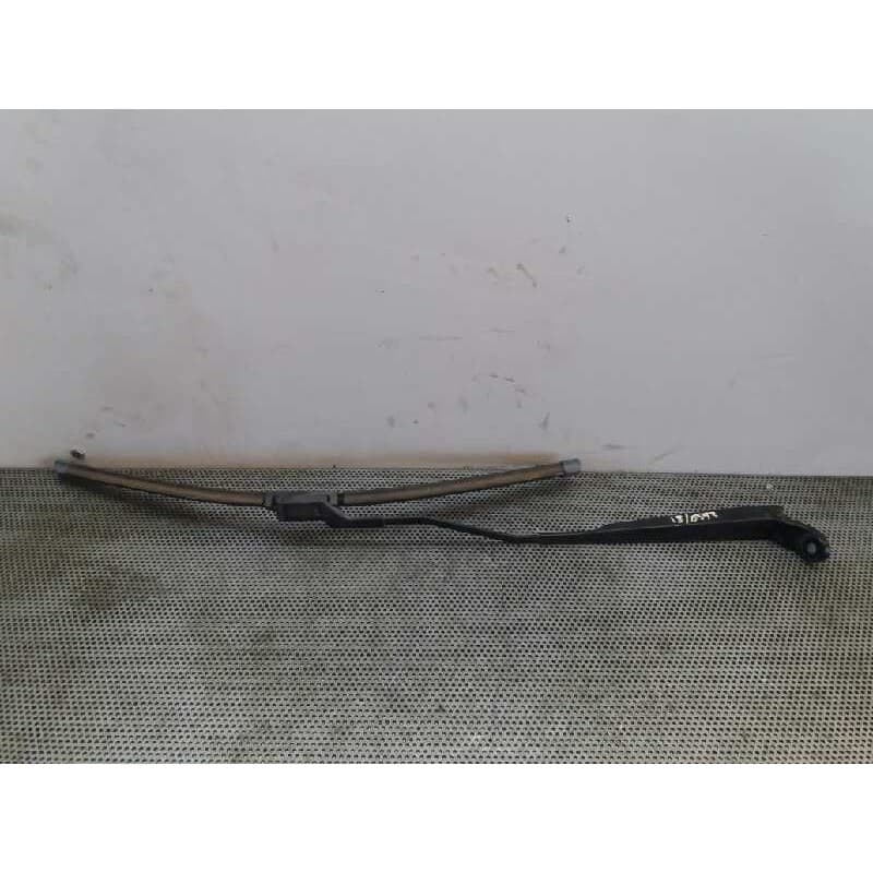 Recambio de brazo limpia delantero derecho para citroën c3 picasso sx referencia OEM IAM - Gris