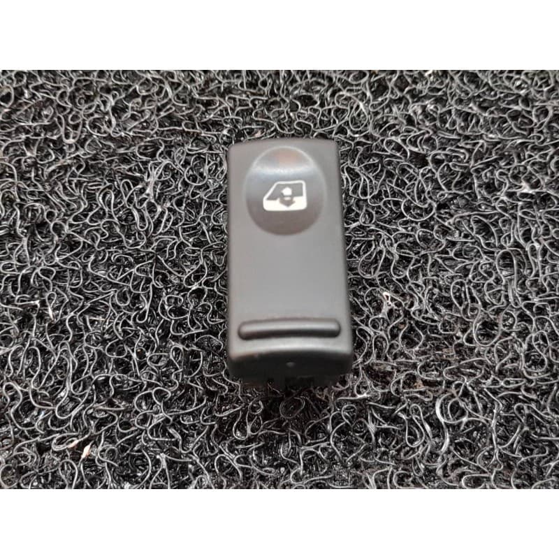 Recambio de mando elevalunas delantero izquierdo para renault master desde '98 caja cerrada, techo ''maxi'' l2h3 rs 3578 referen - Blanco