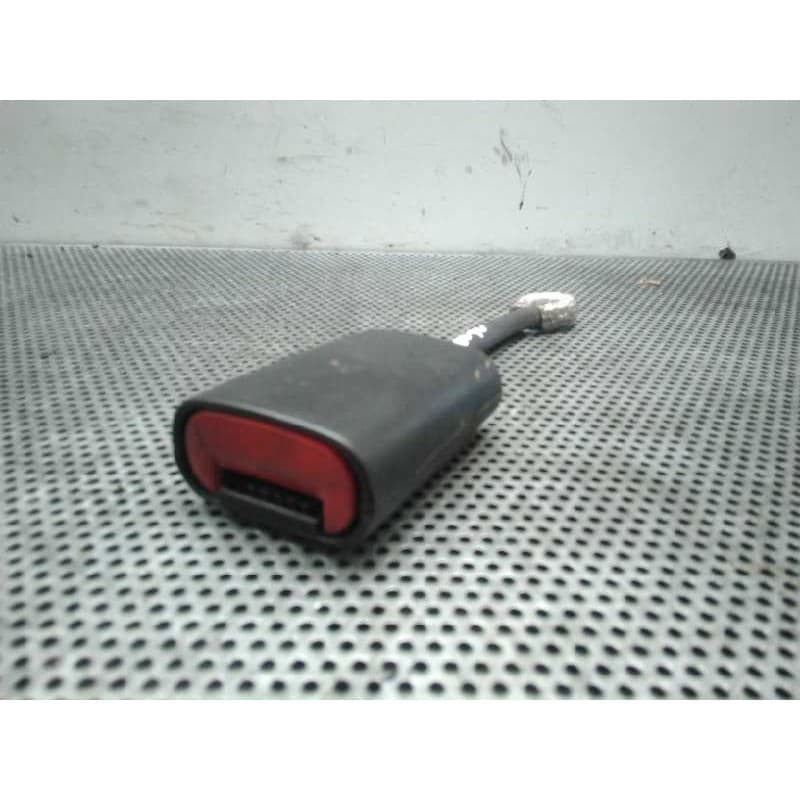 Recambio de enganche cinturon delantero izquierdo para alfa romeo 156 (116) 2.0 t.spark distinctive referencia OEM IAM - Gris