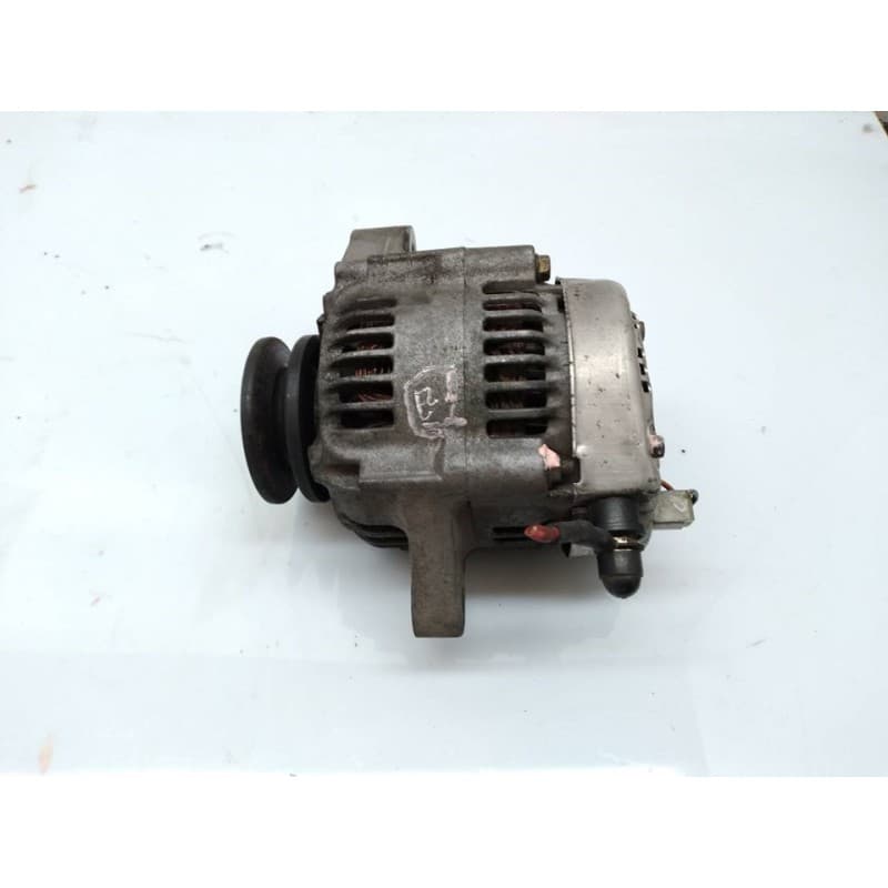 Recambio de alternador para aixam 500 0.4 referencia OEM IAM 1758064012 1290 DENSO