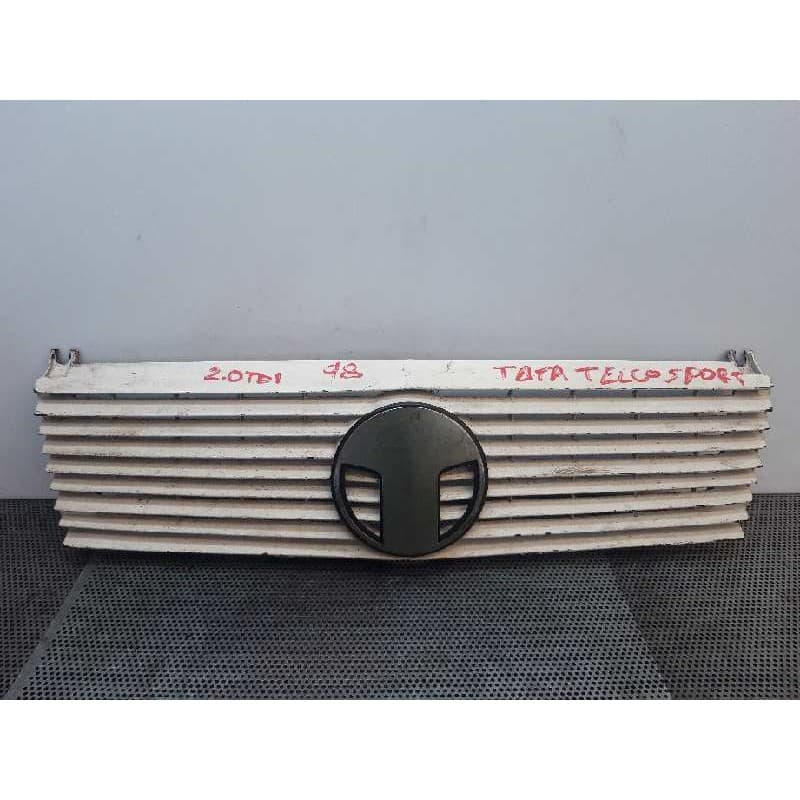 Recambio de rejilla delantera para tata grand telcosport referencia OEM IAM 81559