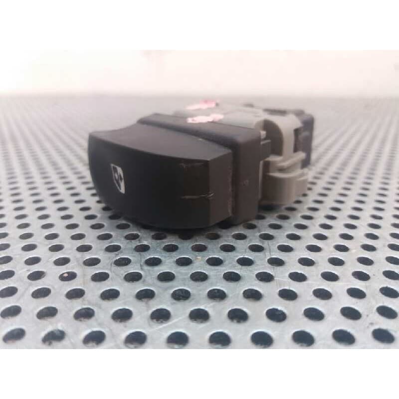 Recambio de mando elevalunas trasero izquierdo para renault modus 1.5 dci diesel cat referencia OEM IAM - Gris
