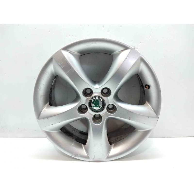Recambio de llanta para skoda fabia combi (5j5) style referencia OEM IAM 5J0601025A - Negro