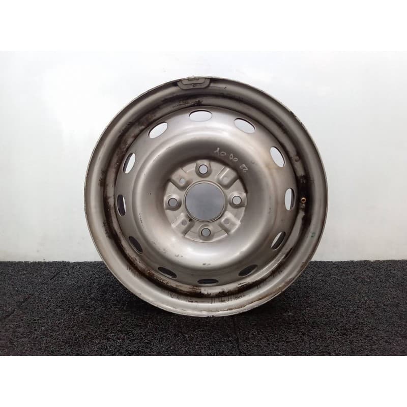 Recambio de llanta para tata indica 1.4 i referencia OEM IAM A93698 - Blanco
