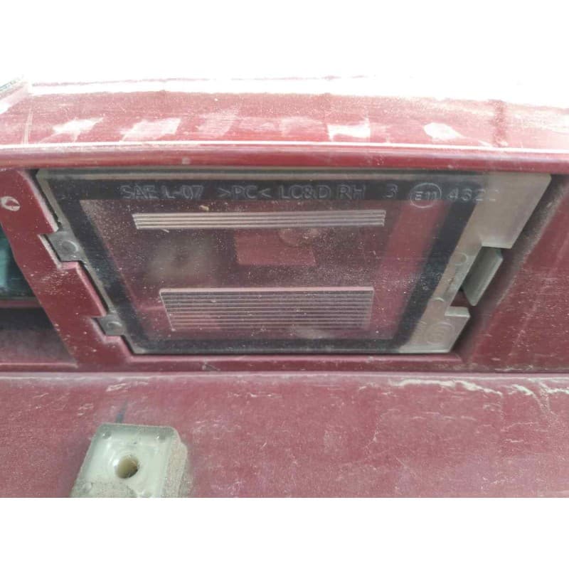 Recambio de piloto matricula para chrysler jeep compass limited plus 4x2 referencia OEM IAM - Rojo