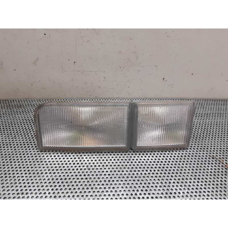 Recambio de tapa piloto derecho para volkswagen passat berlina (3a2) gl exclusiv referencia OEM IAM