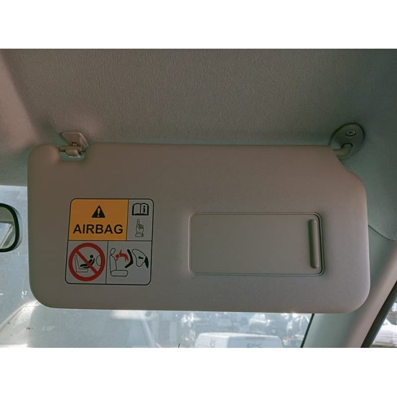 Recambio de parasol derecho para suzuki swift azg (nz) glx referencia OEM IAM - Blanco