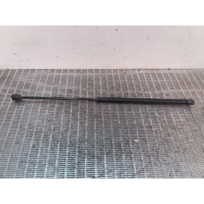 Recambio de amortiguadores capo para volkswagen polo berlina (6n2) 1.0 referencia OEM IAM - Rojo