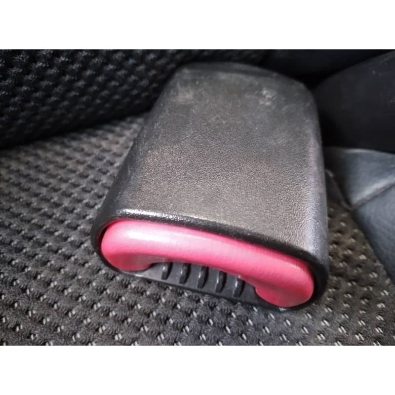 Recambio de enganche cinturon trasero derecho para chevrolet epica ltx referencia OEM IAM - Gris