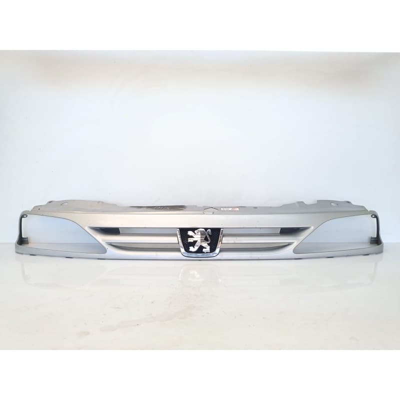 Recambio de rejilla delantera para peugeot 806 (221) 2.0 hdi referencia OEM IAM 1482678077 - Gris