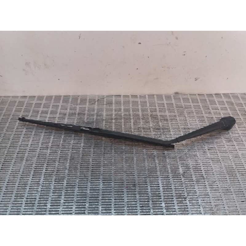 Recambio de brazo limpia trasero para opel astra f caravan 1.6 16v referencia OEM IAM - Blanco