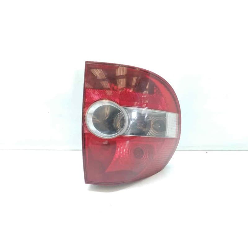 Recambio de piloto trasero izquierdo para volkswagen fox (5z1) básico referencia OEM IAM 5Z0945095A - Rojo