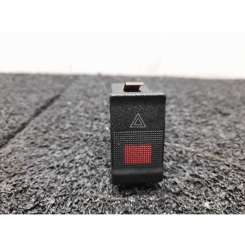 Recambio de warning para audi coupe (8b3) básico referencia OEM IAM - Verde