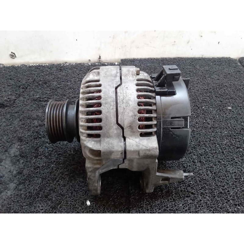 Recambio de alternador para mg serie (r/rf) 1.4 16v cat referencia OEM IAM 0123310038 028903026B BOSCH