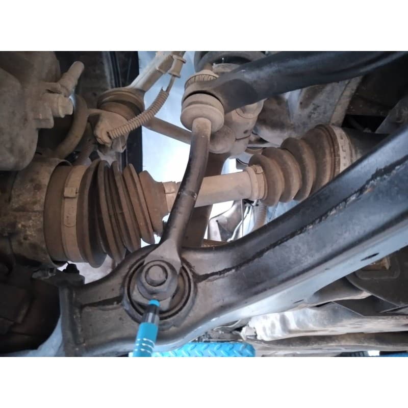 Recambio de bieleta estabilizadora delantera derecha para ssangyong actyon 200 xdi 4wd limited referencia OEM IAM - Negro