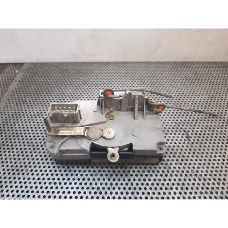 Recambio de cerradura puerta delantera derecha para peugeot 806 sr referencia OEM IAM - Verde