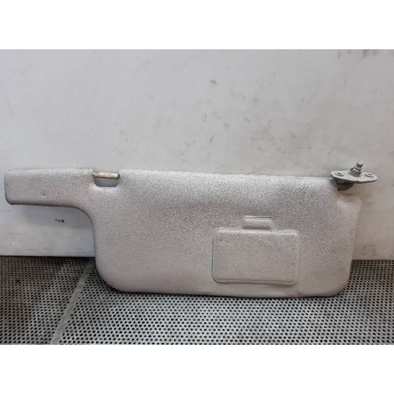 Recambio de parasol derecho para mitsubishi colt (cj0) 1600 glx referencia OEM IAM - Verde