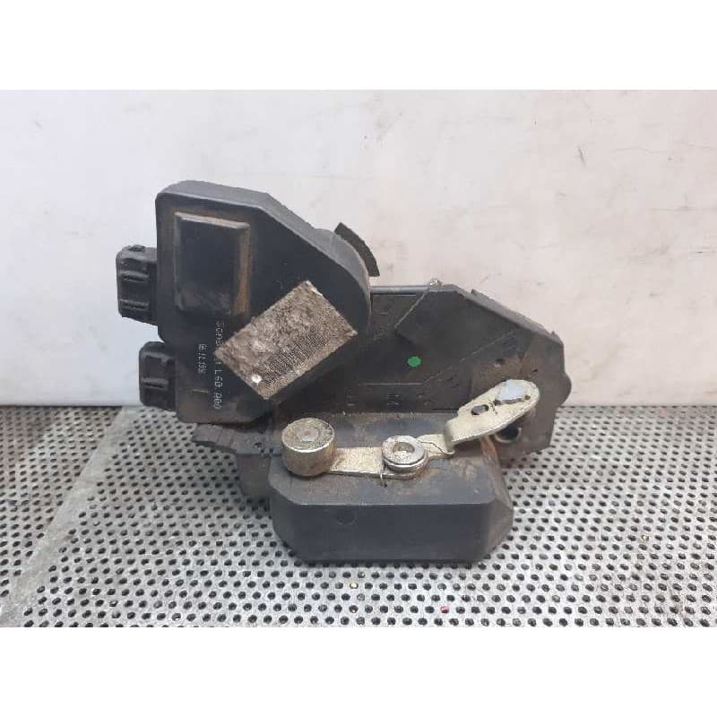 Recambio de cerradura puerta trasera izquierda para volvo s70 berlina referencia OEM IAM 108608