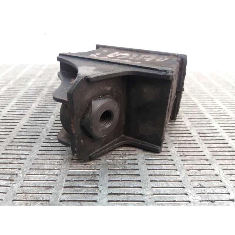 Recambio de soporte motor izquierdo para mercedes-benz sprinter (w901,w903) combi 2.3 diesel referencia OEM IAM 9012412413 - Blanco