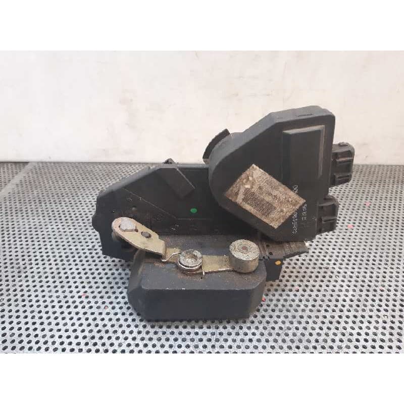 Recambio de cerradura puerta trasera derecha para volvo s70 berlina referencia OEM IAM 108609