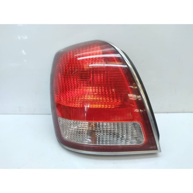 Recambio de piloto trasero izquierdo para hyundai xg 3.0 v6 gls referencia OEM IAM - Gris