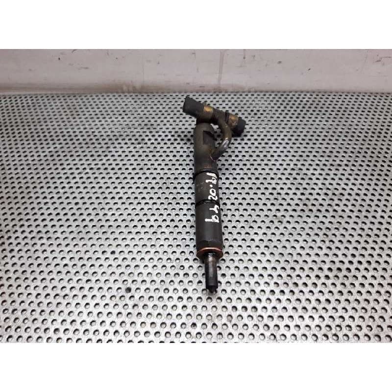 Recambio de inyector para nissan serie l 35.08 referencia OEM IAM KBAL85P48 46930 BOSCH - Blanco