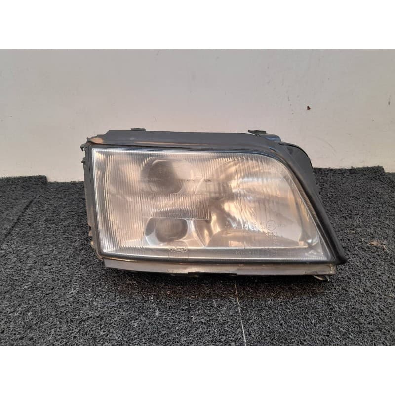 Recambio de faro derecho para audi a6 berlina (c4) 2.5 tdi referencia OEM IAM - Blanco