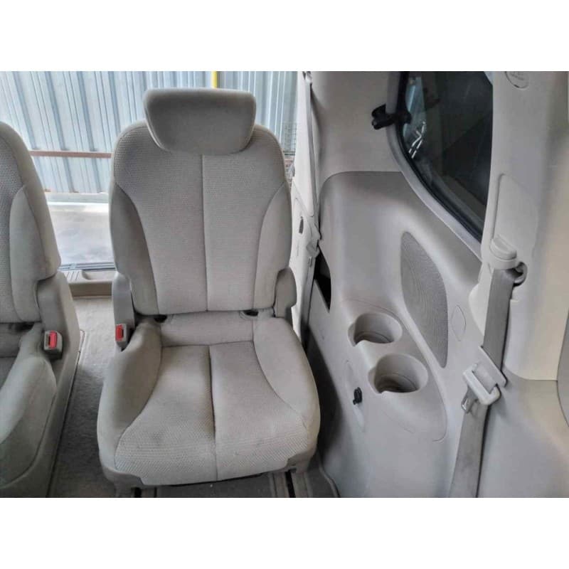 Recambio de asientos trasero izquierdo para kia carnival 2.9 crdi vgt active referencia OEM IAM - Negro