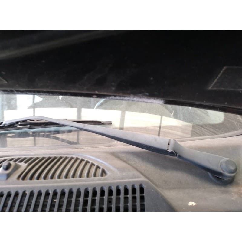 Recambio de brazo limpia delantero izquierdo para chrysler jeep cherokee (kj) 2.5 crd sport referencia OEM IAM - Negro