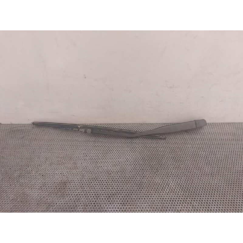 Recambio de brazo limpia trasero para mercedes-benz vaneo (w414) furgoneta compacta 1.6 (414.700) referencia OEM IAM - Negro