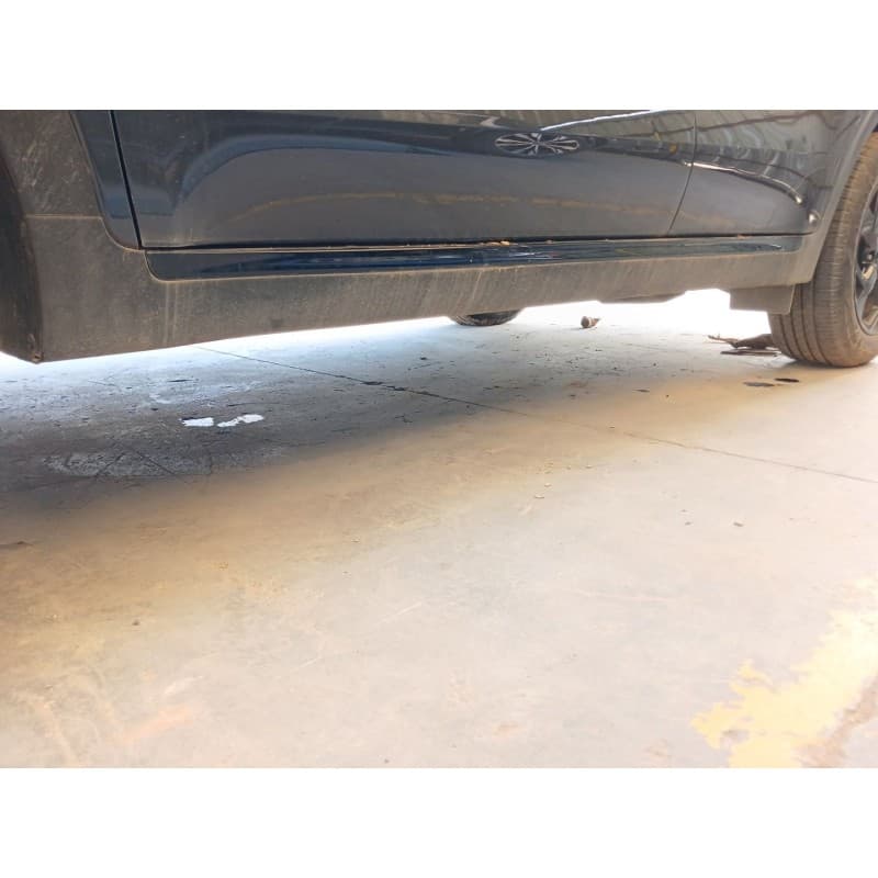Recambio de faldon lateral izquierdo para kia sportage iv (ql, qle) 1.6 gdi referencia OEM IAM - Gris