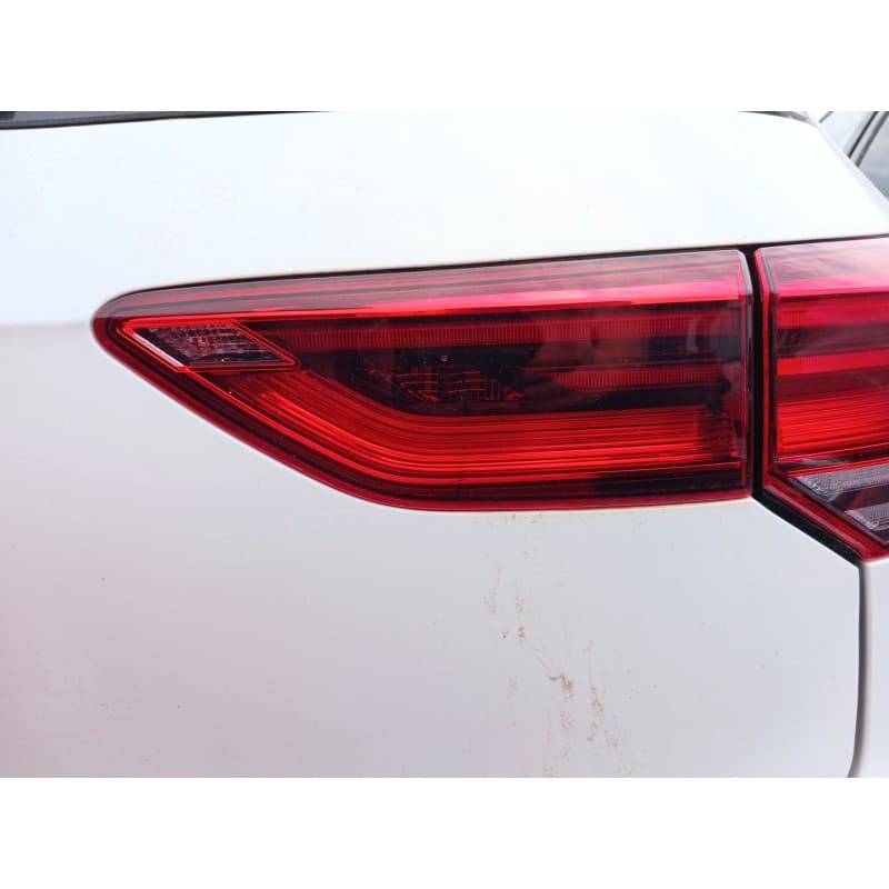 Recambio de piloto trasero derecho interior para volkswagen golf viii lim. (cd1) referencia OEM IAM - Blanco