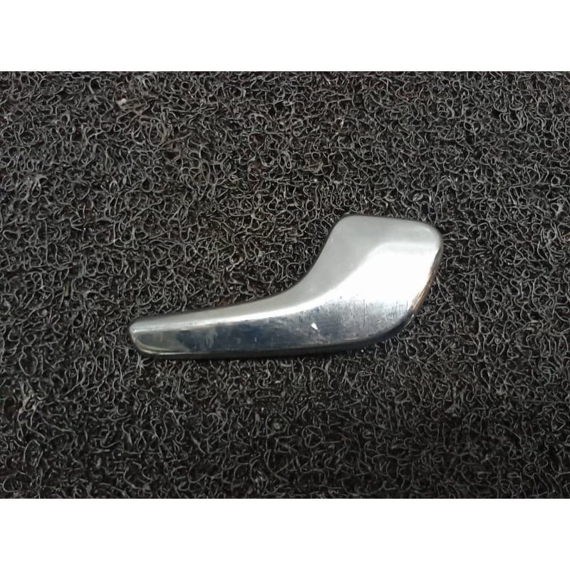 Recambio de maneta interior trasera derecha para opel corsa d enjoy referencia OEM IAM - Rojo