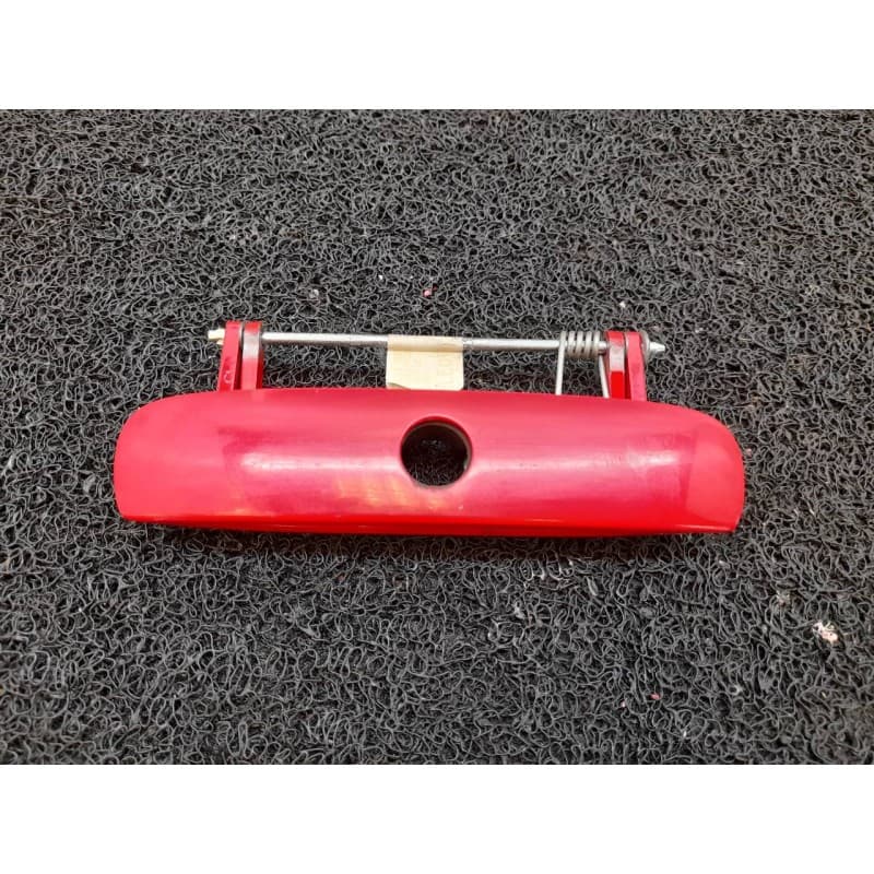 Recambio de maneta exterior porton para volkswagen polo (9n3) edition referencia OEM IAM 9Q6827565G - Rojo
