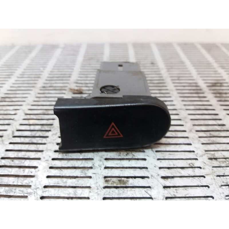Recambio de warning para daewoo lanos 1.3 referencia OEM IAM - Rojo