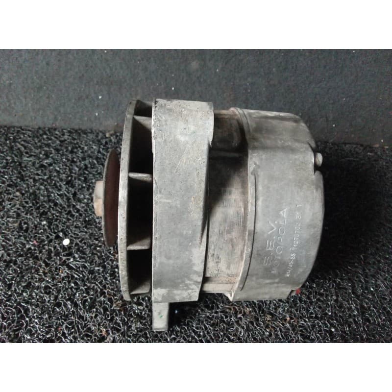 Recambio de alternador para alfa romeo 75 2.0 referencia OEM IAM 71270702 36863 MOTOROLA