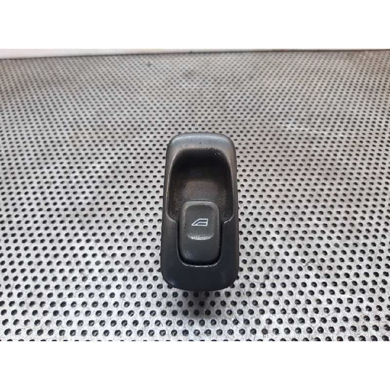 Recambio de mando elevalunas trasero derecho para volvo s80 berlina d5 referencia OEM IAM 9476695