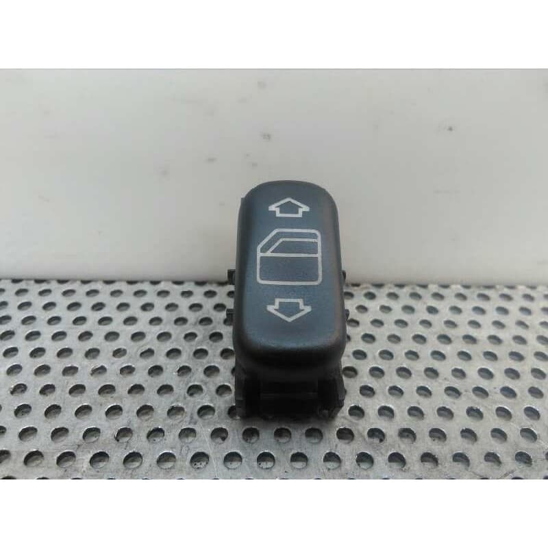 Recambio de mando elevalunas trasero izquierdo para mercedes-benz clase a (w168) 1.7 cdi diesel cat referencia OEM IAM 448S 4915 - Blanco